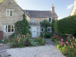 2 bed in Eastleach HIC05